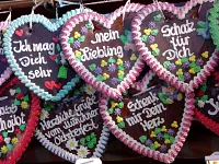 Alles Gute + Liebe — Bild aus lizenzfreier Bilderdatenbank.
Zur Verfügung gestellt von www.kirchenweb.ch -
Internet- und Kommunikationsplattform für Kirchen, Kirchgemeinden, Pfarreien und kirchliche Organisationen.